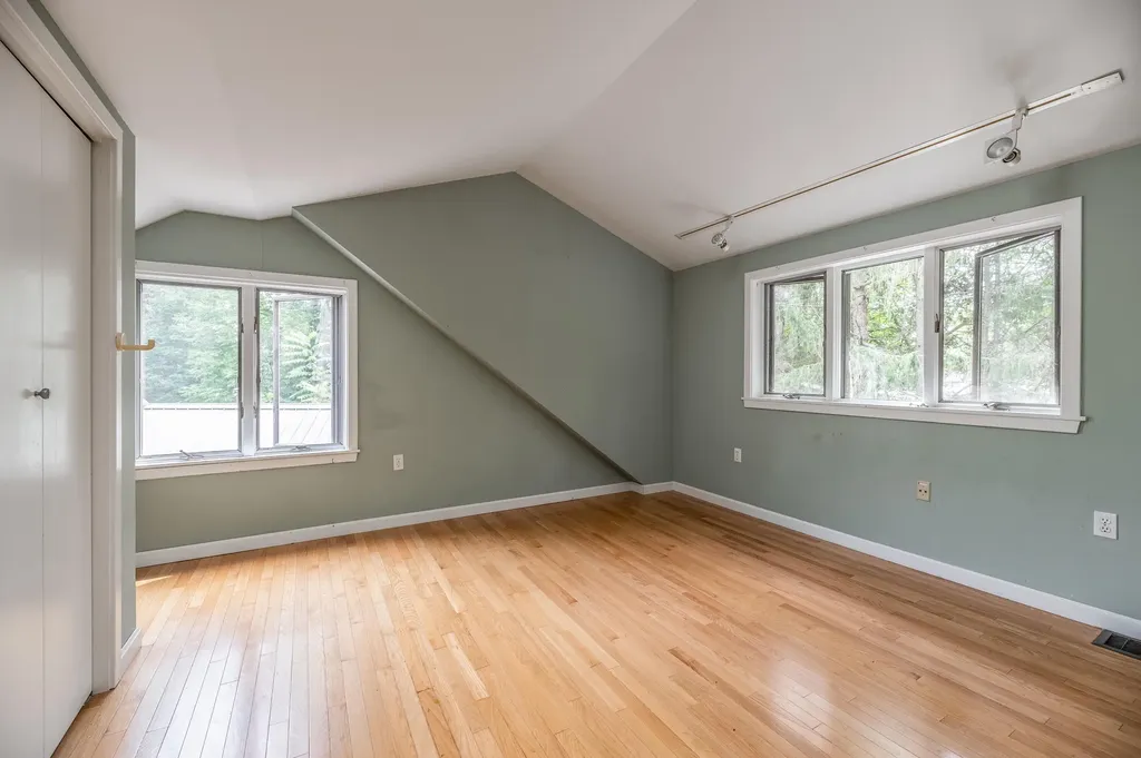 5 Willow Drive Orono ME 04473