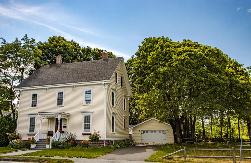 422 Ohio Street Bangor ME 04401