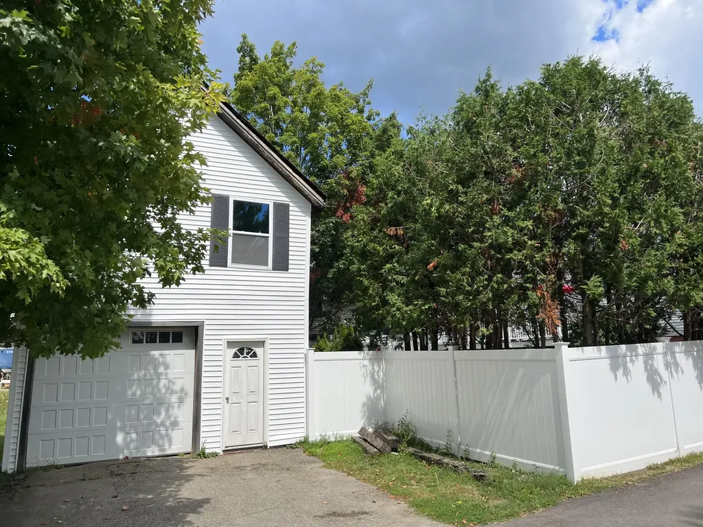 230 York Street Bangor ME 04401