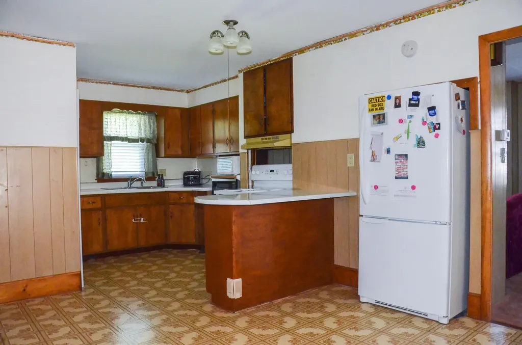 58 Lafayette Street Augusta ME 04330