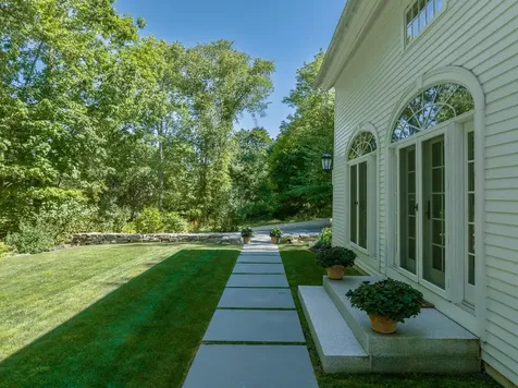 14 Old Westport Lane Blue Hill ME 04614
