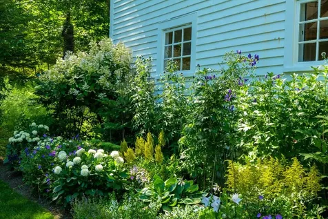 14 Old Westport Lane Blue Hill ME 04614
