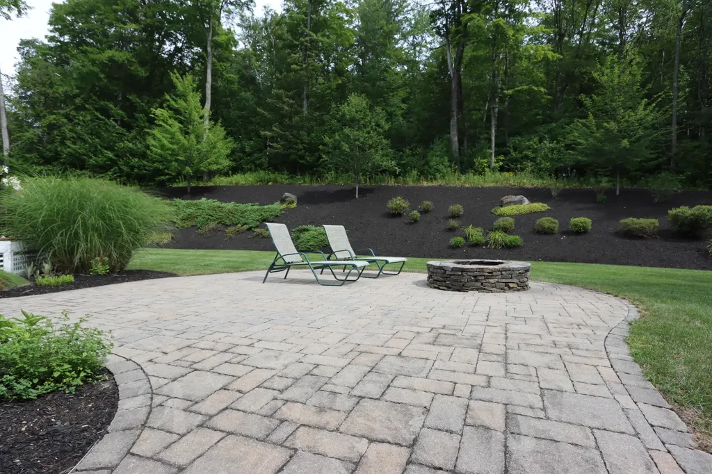 30 Hillview Lane Lewiston ME 04240