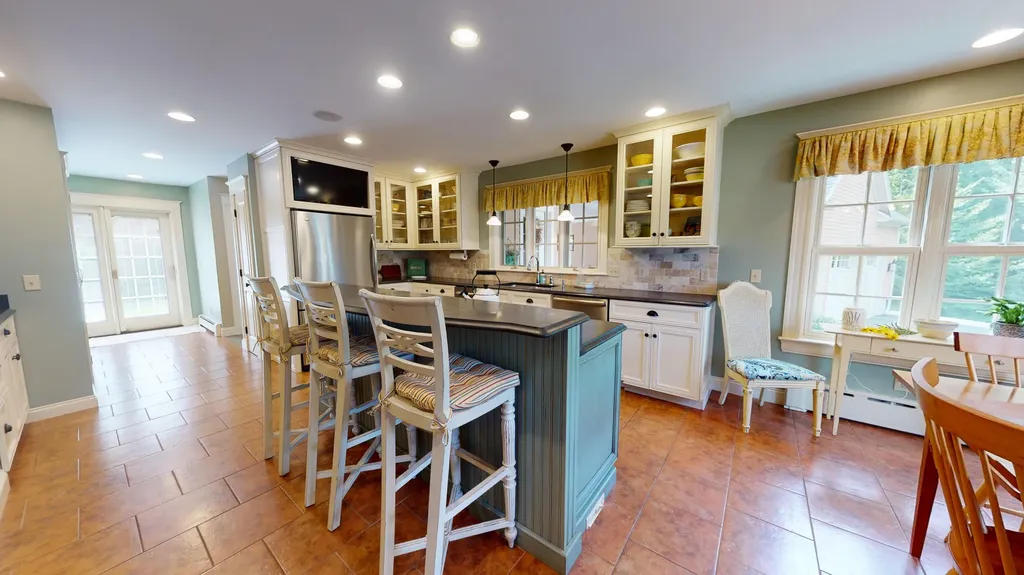 30 Hillview Lane Lewiston ME 04240