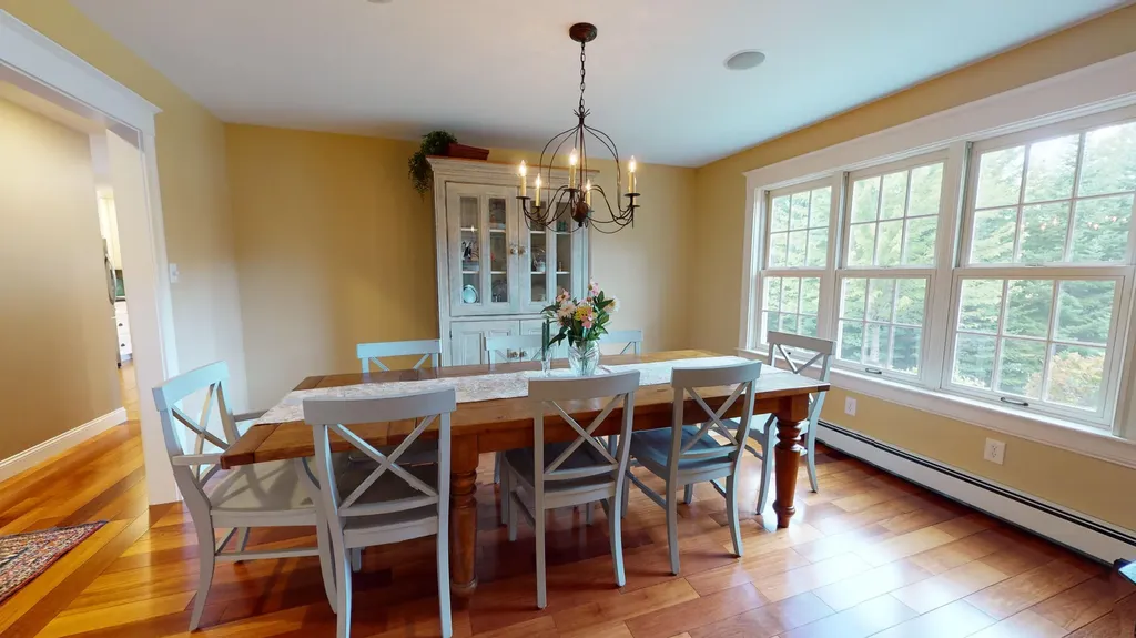 30 Hillview Lane Lewiston ME 04240