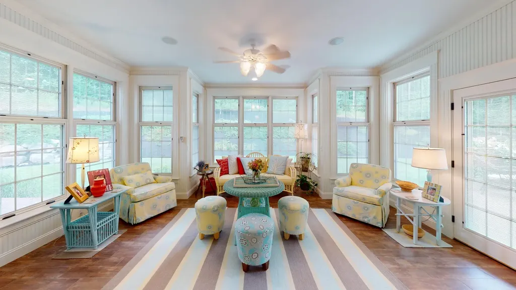 30 Hillview Lane Lewiston ME 04240