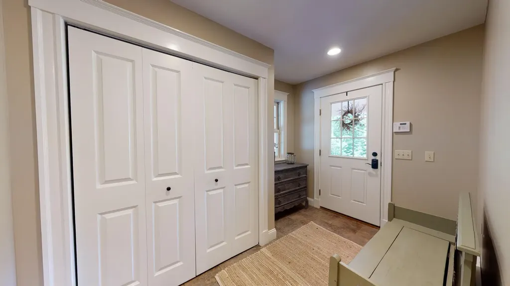 30 Hillview Lane Lewiston ME 04240
