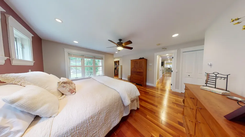 30 Hillview Lane Lewiston ME 04240