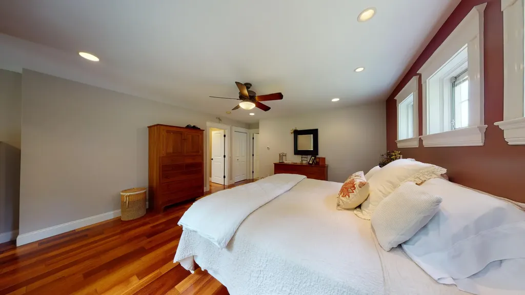 30 Hillview Lane Lewiston ME 04240