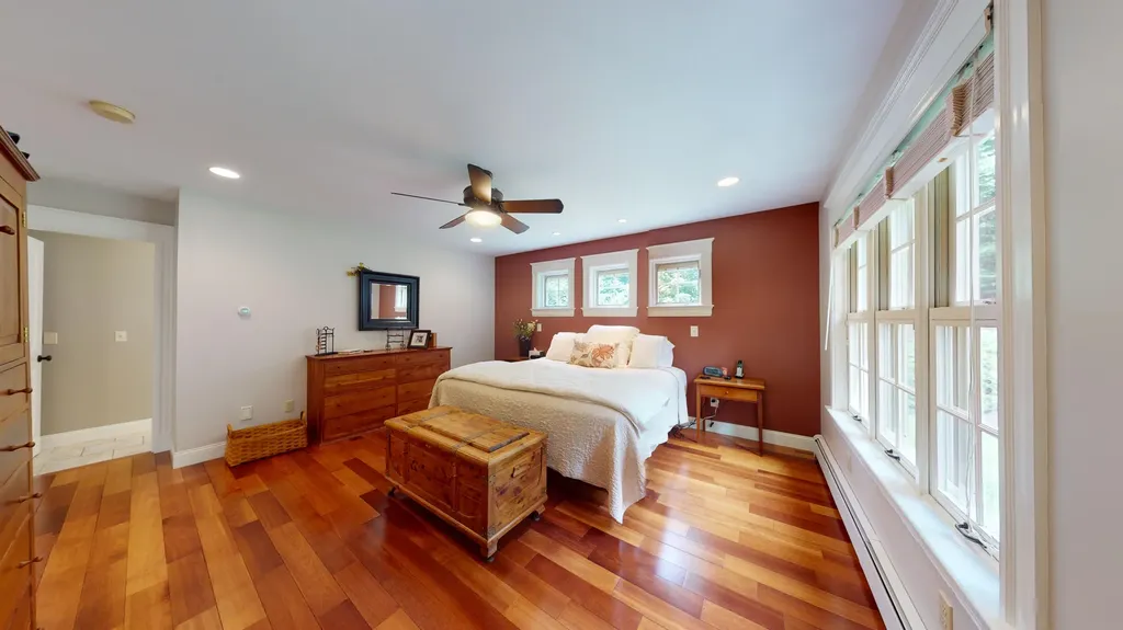30 Hillview Lane Lewiston ME 04240