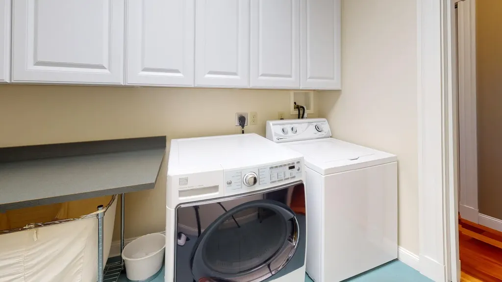 30 Hillview Lane Lewiston ME 04240