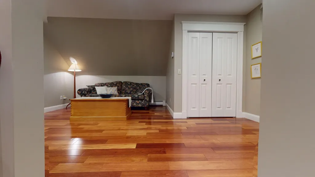 30 Hillview Lane Lewiston ME 04240
