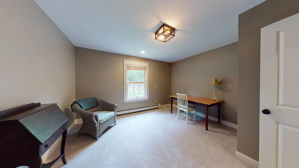 30 Hillview Lane Lewiston ME 04240