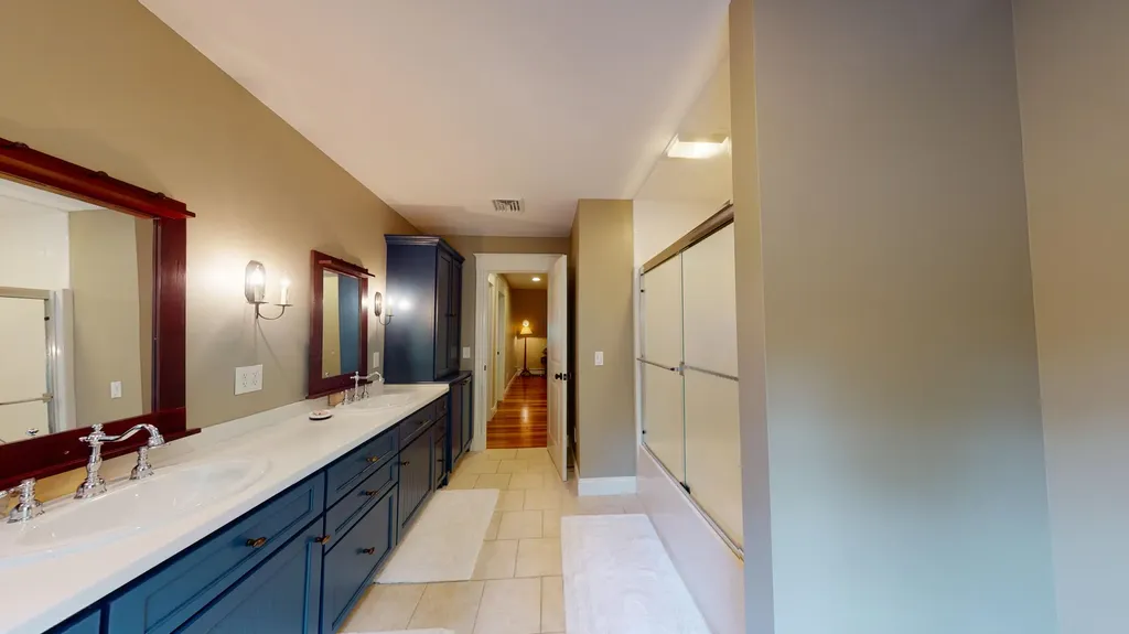 30 Hillview Lane Lewiston ME 04240