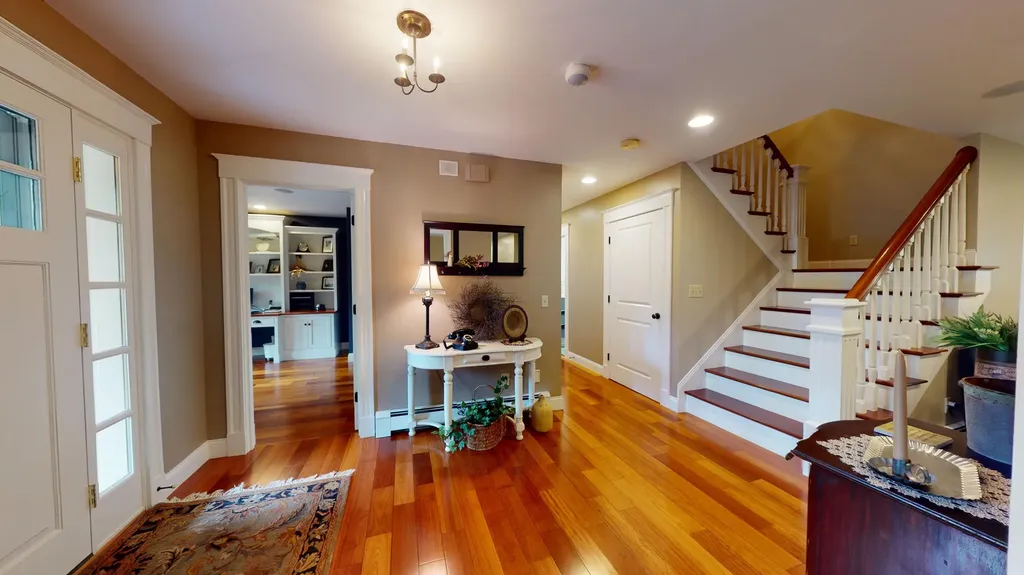30 Hillview Lane Lewiston ME 04240