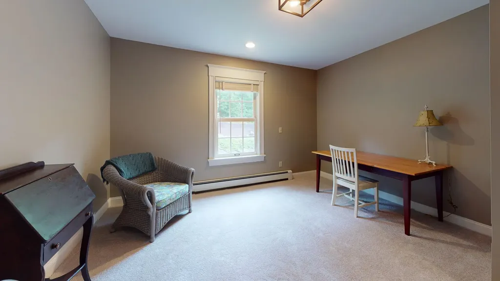 30 Hillview Lane Lewiston ME 04240
