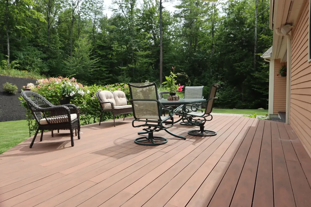 30 Hillview Lane Lewiston ME 04240