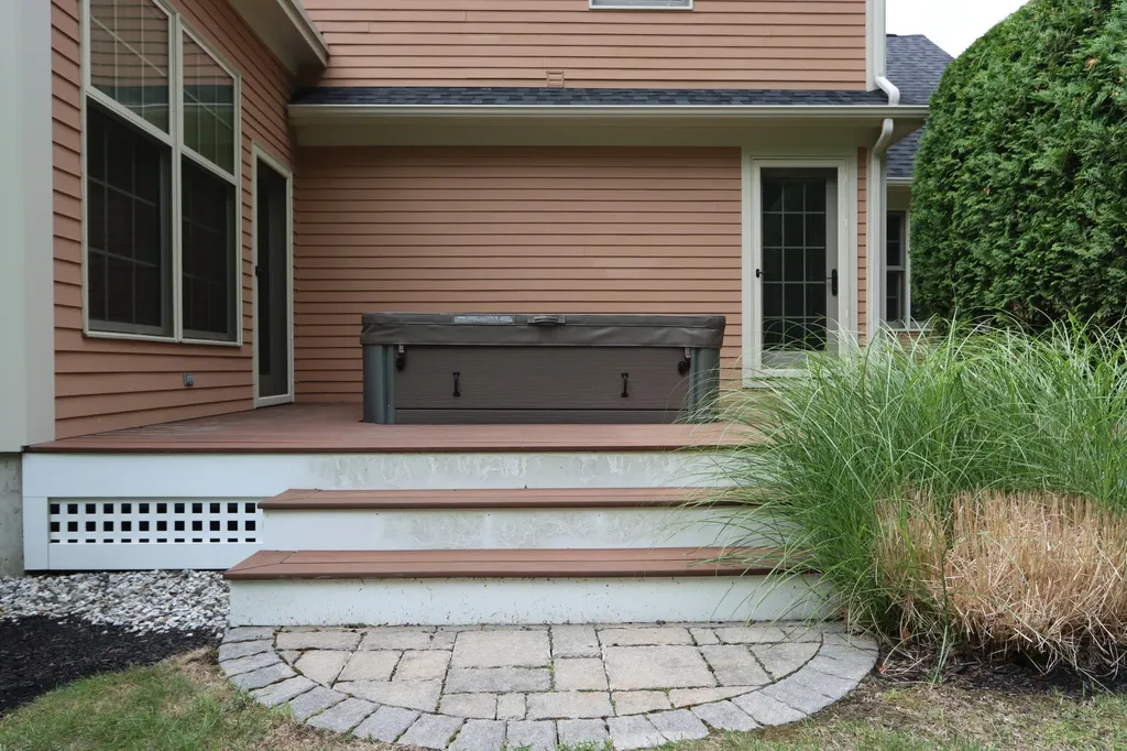 30 Hillview Lane Lewiston ME 04240