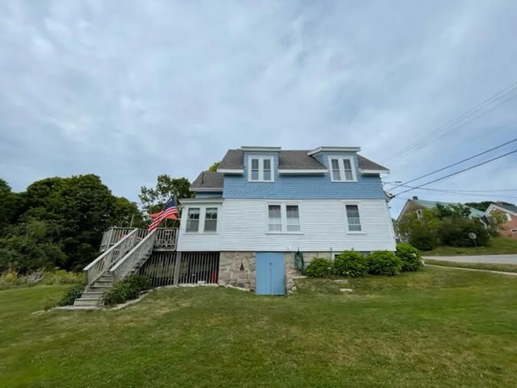 44 High Street Eastport ME 04631