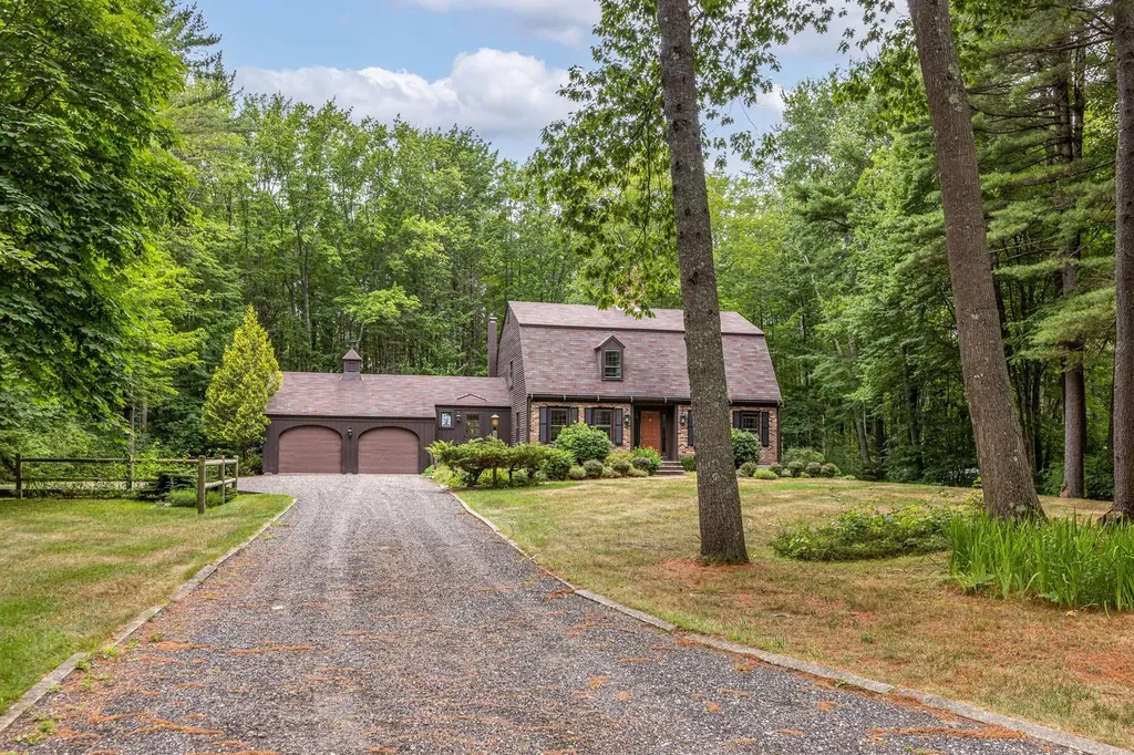 35 Woodland Drive Yarmouth ME 04096