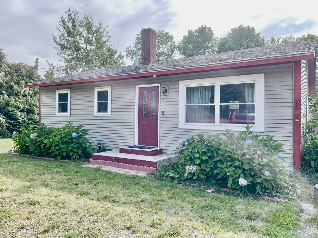 2 Lakeview Drive Rockland ME 04841