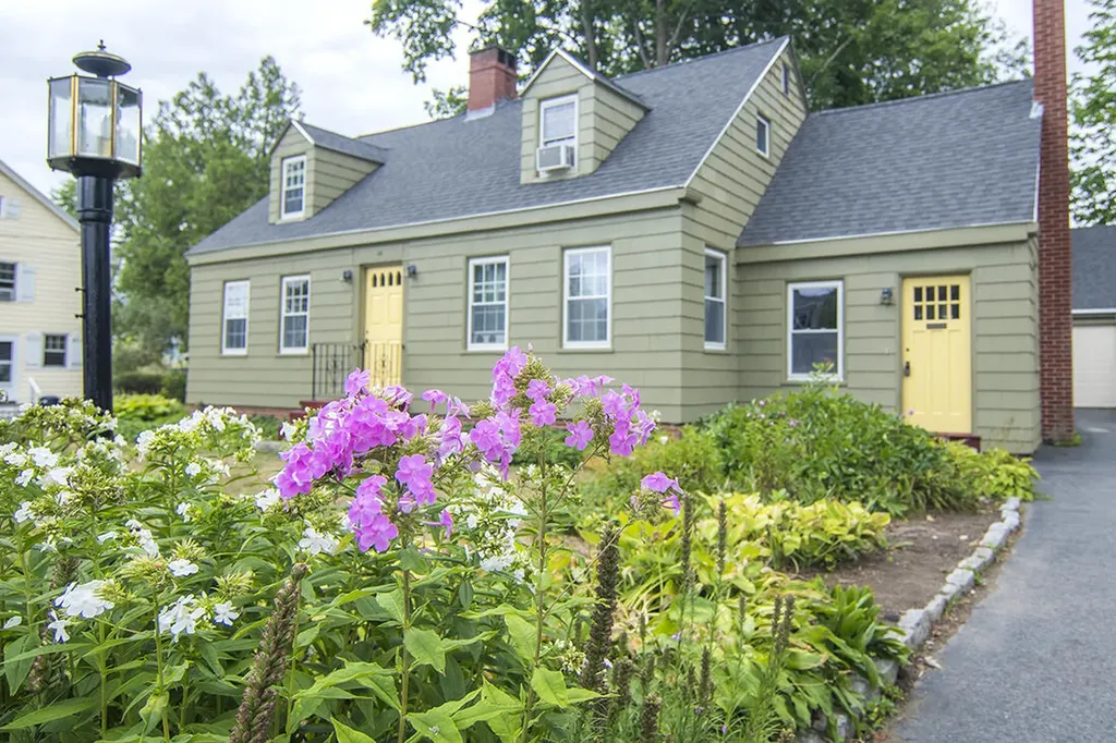 64 Gleckler Road Portland ME 04103