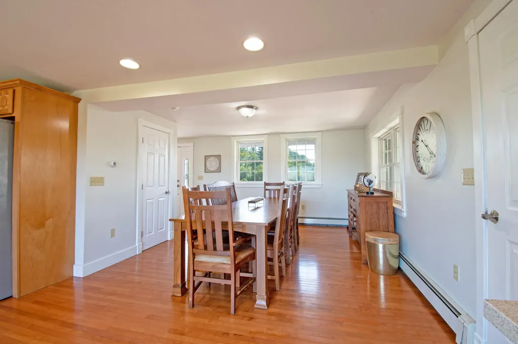 627 Main Street Monmouth ME 04259