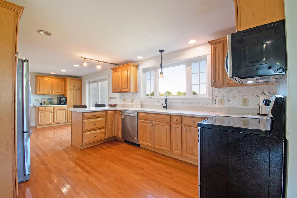 627 Main Street Monmouth ME 04259