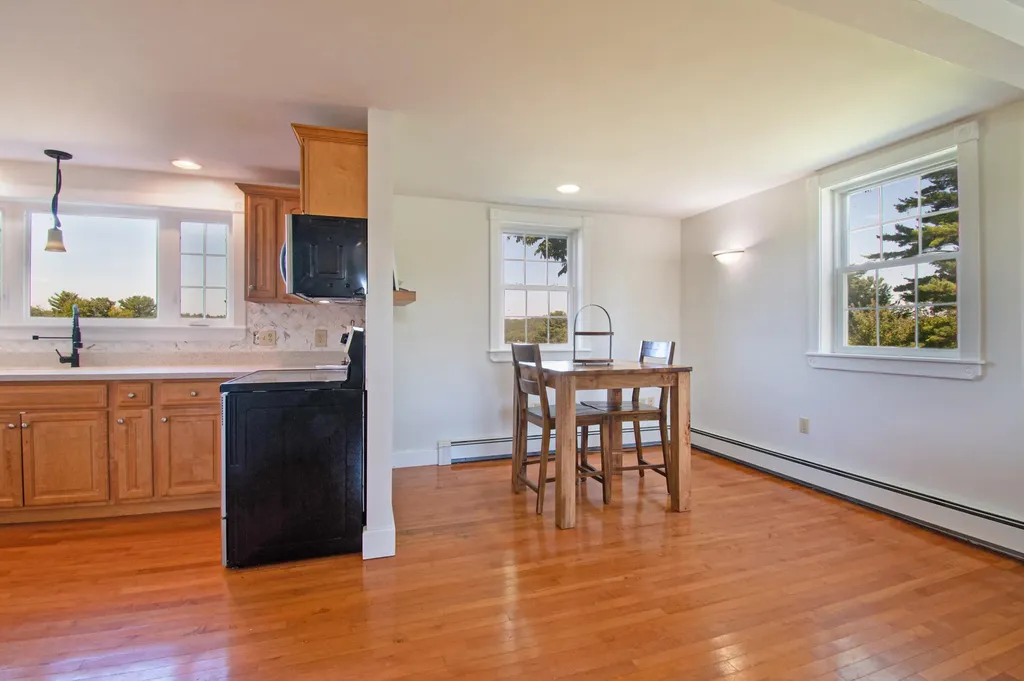 627 Main Street Monmouth ME 04259