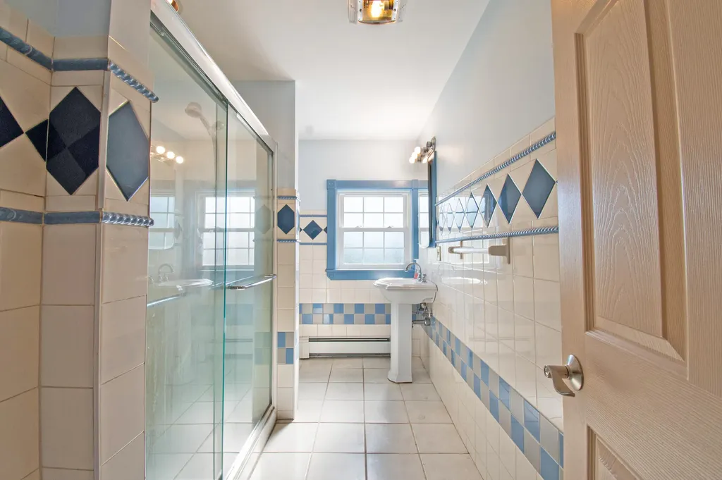 627 Main Street Monmouth ME 04259