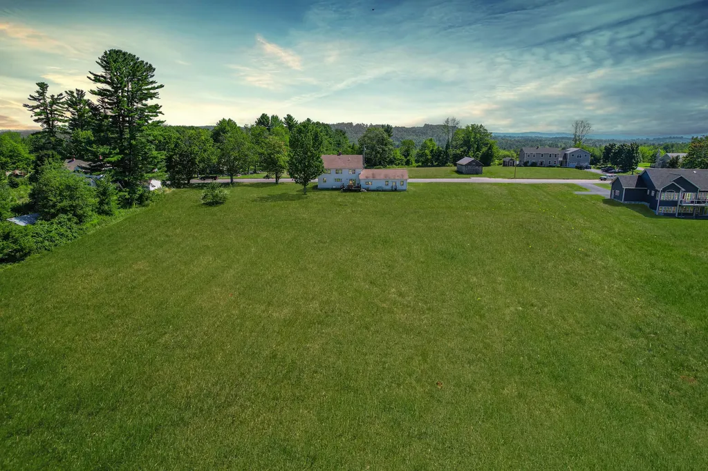 627 Main Street Monmouth ME 04259
