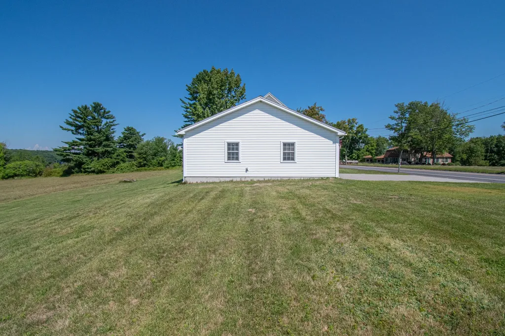 627 Main Street Monmouth ME 04259