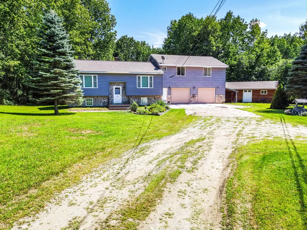 6 Chets Meadow Road West Gardiner ME 04345