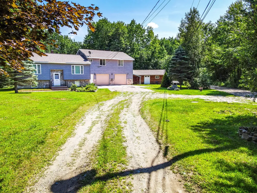 6 Chets Meadow Road West Gardiner ME 04345