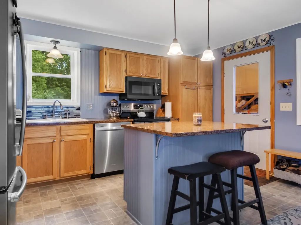 6 Chets Meadow Road West Gardiner ME 04345