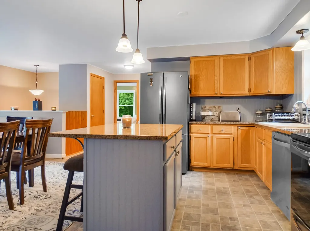 6 Chets Meadow Road West Gardiner ME 04345