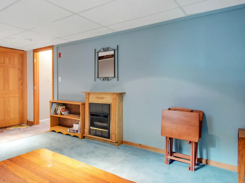 6 Chets Meadow Road West Gardiner ME 04345