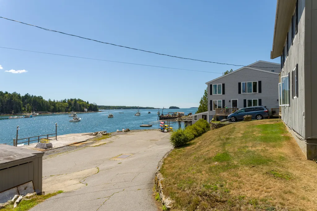 5 Lobster Lane Harpswell ME 04079