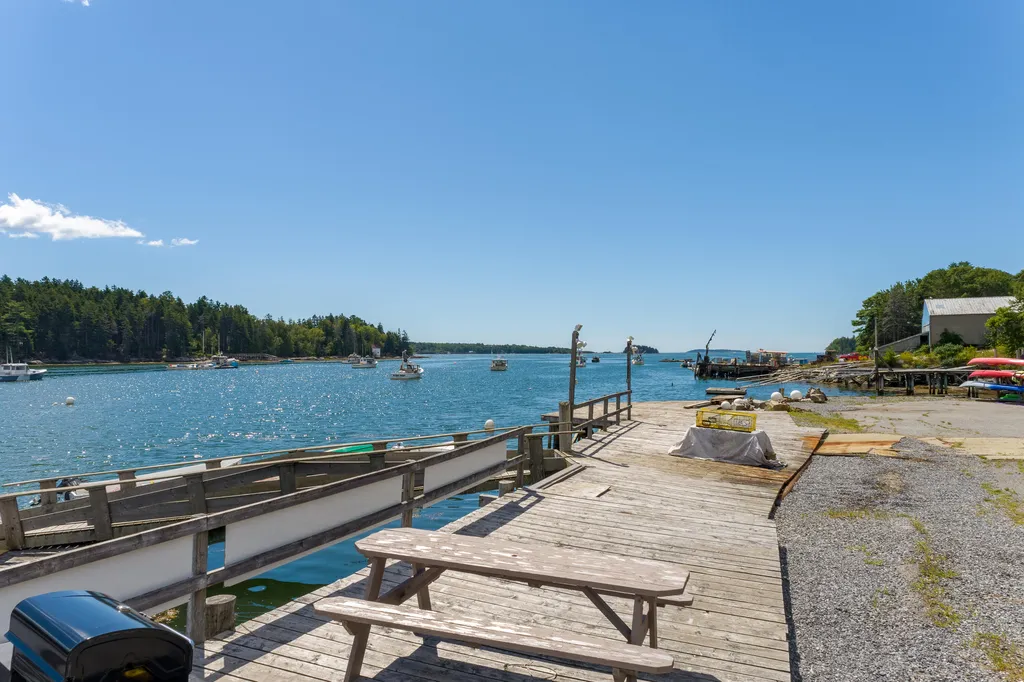 5 Lobster Lane Harpswell ME 04079