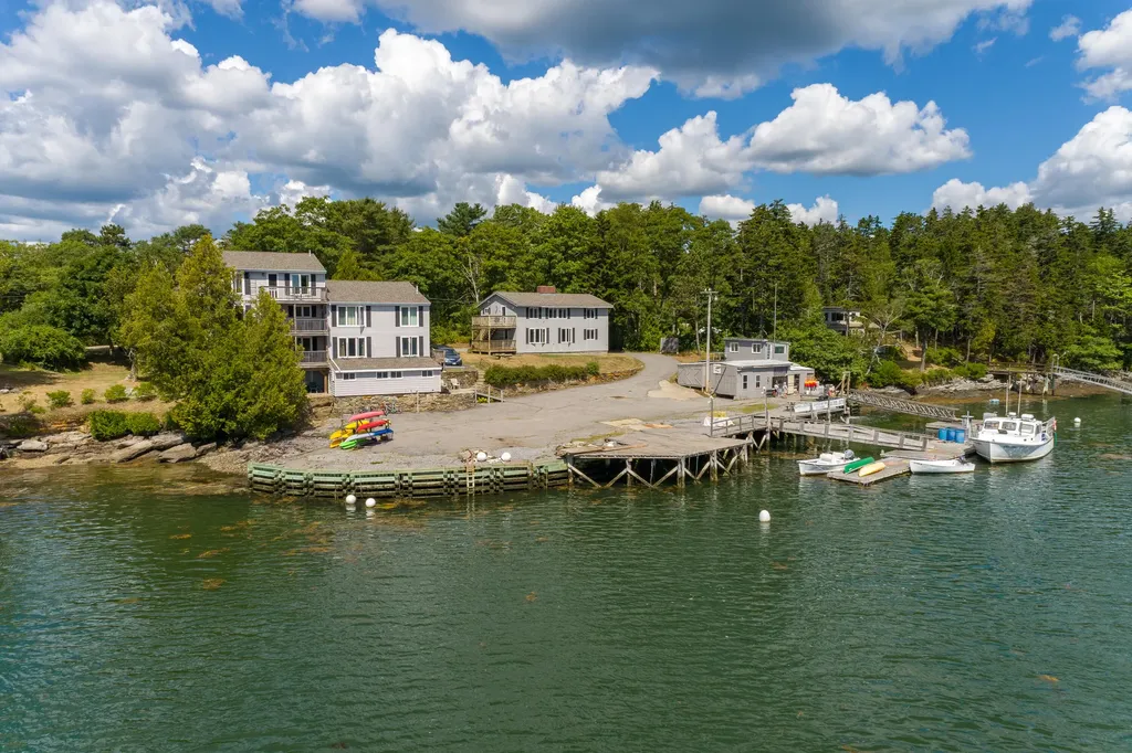 5 Lobster Lane Harpswell ME 04079