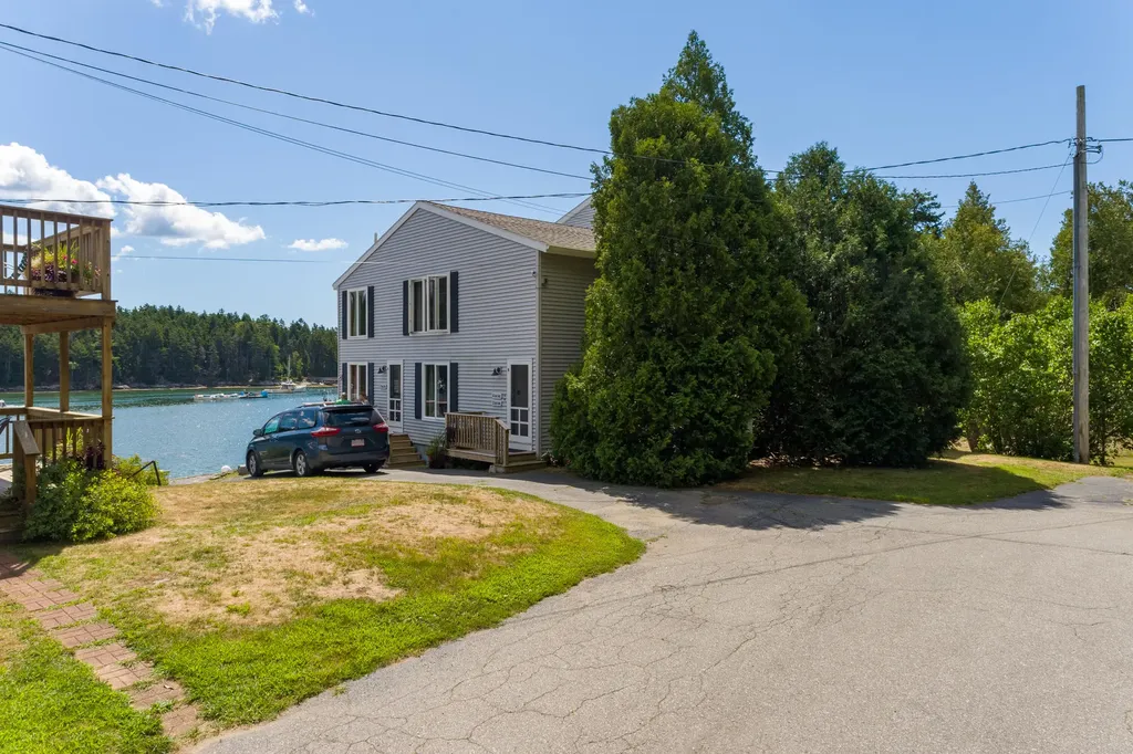 5 Lobster Lane Harpswell ME 04079