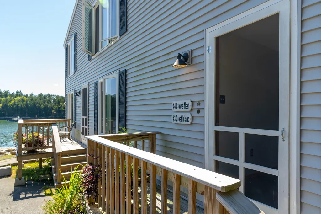 5 Lobster Lane Harpswell ME 04079