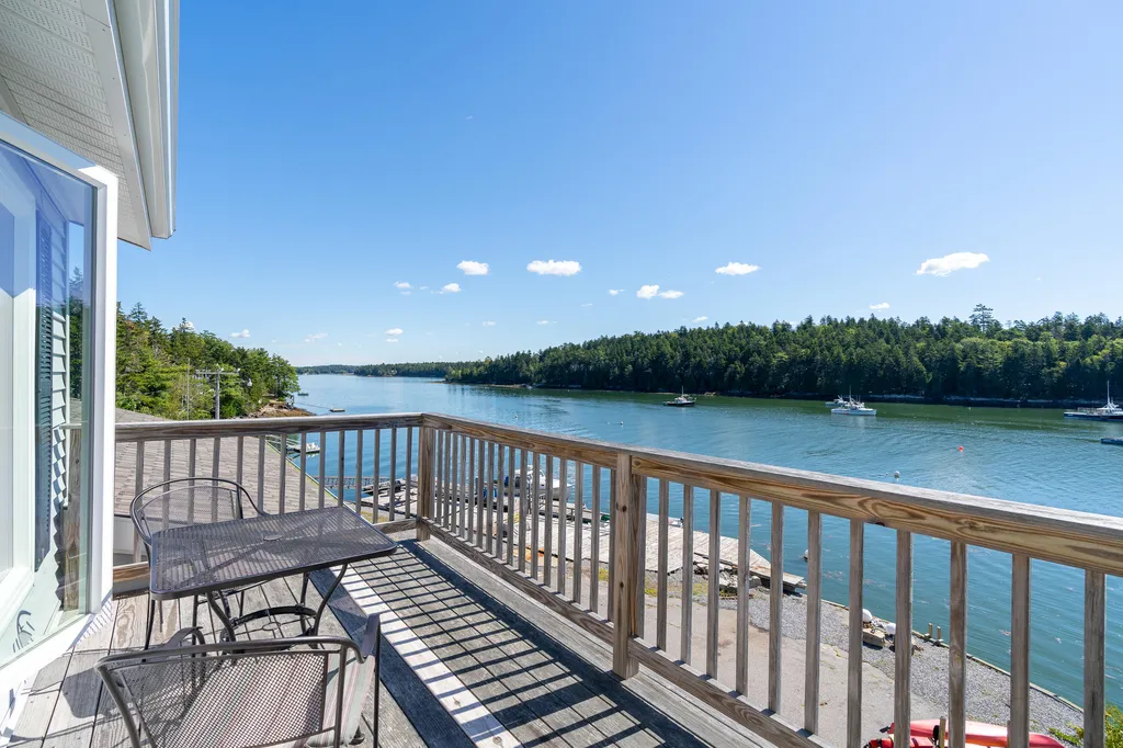 5 Lobster Lane Harpswell ME 04079
