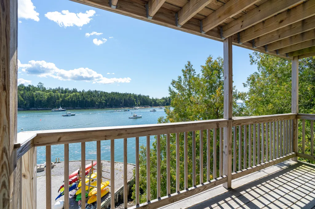 5 Lobster Lane Harpswell ME 04079