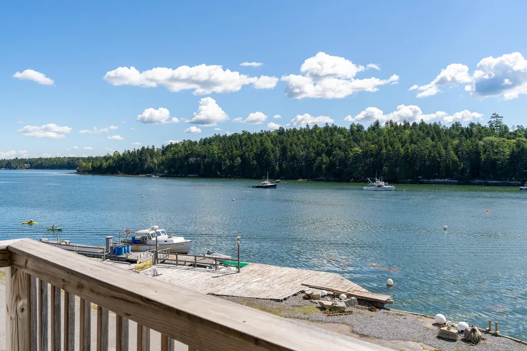 5 Lobster Lane Harpswell ME 04079