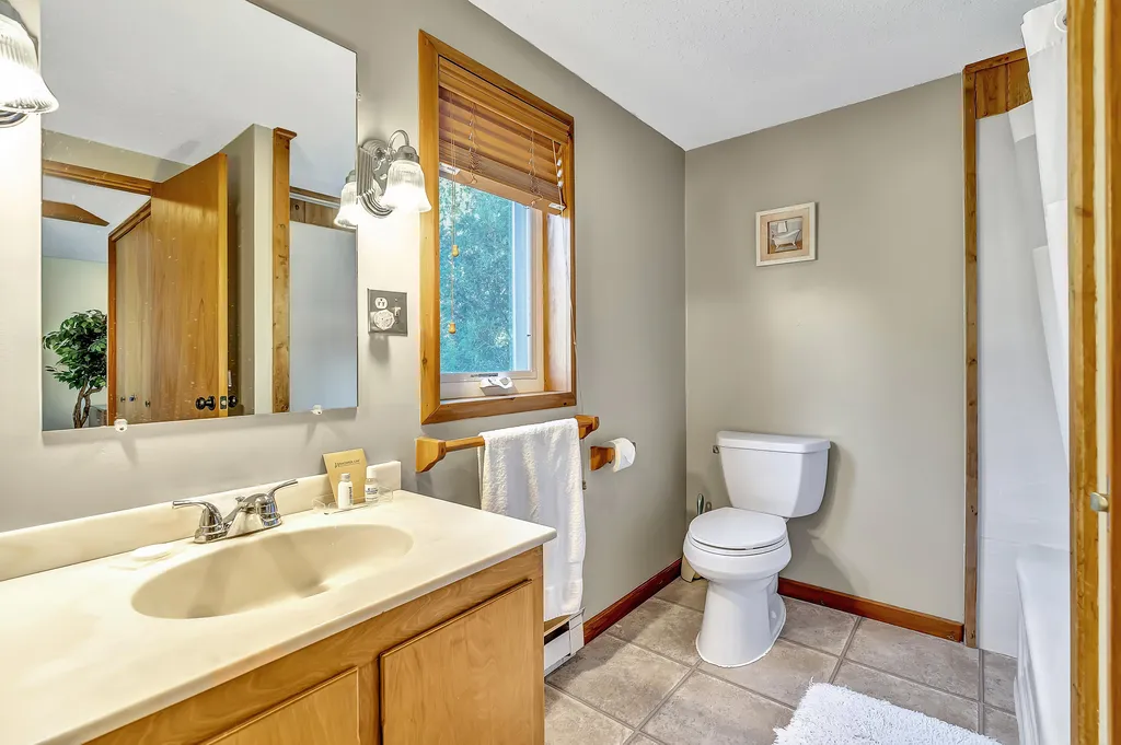 5 Lobster Lane Harpswell ME 04079