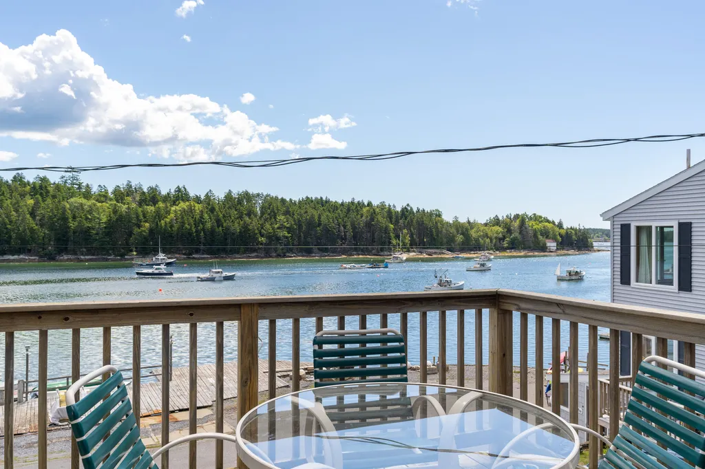 5 Lobster Lane Harpswell ME 04079