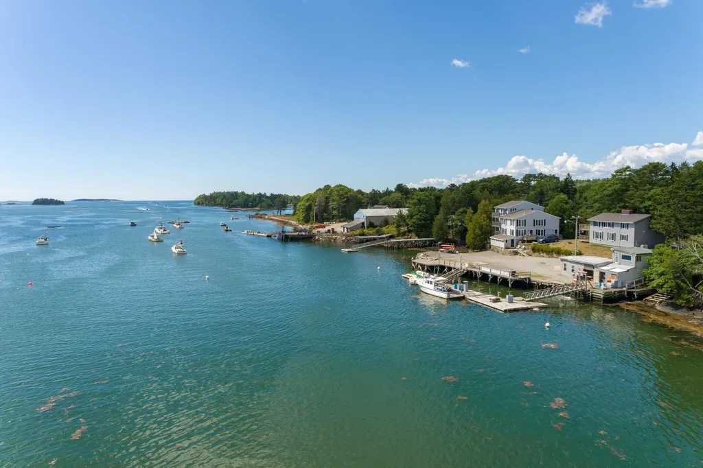 5 Lobster Lane Harpswell ME 04079