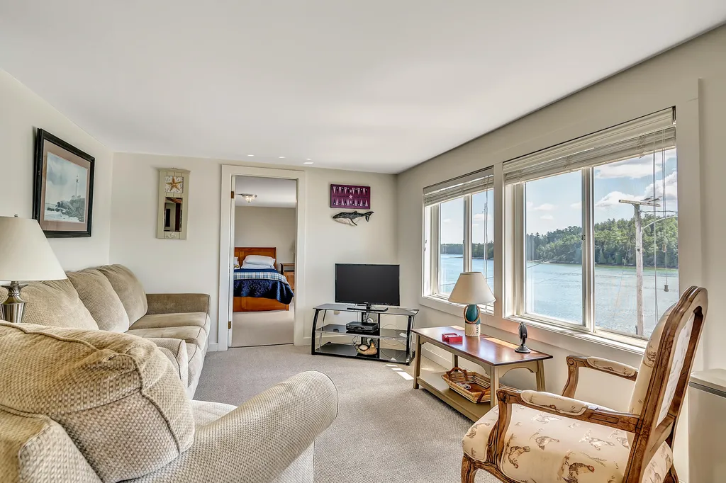 5 Lobster Lane Harpswell ME 04079