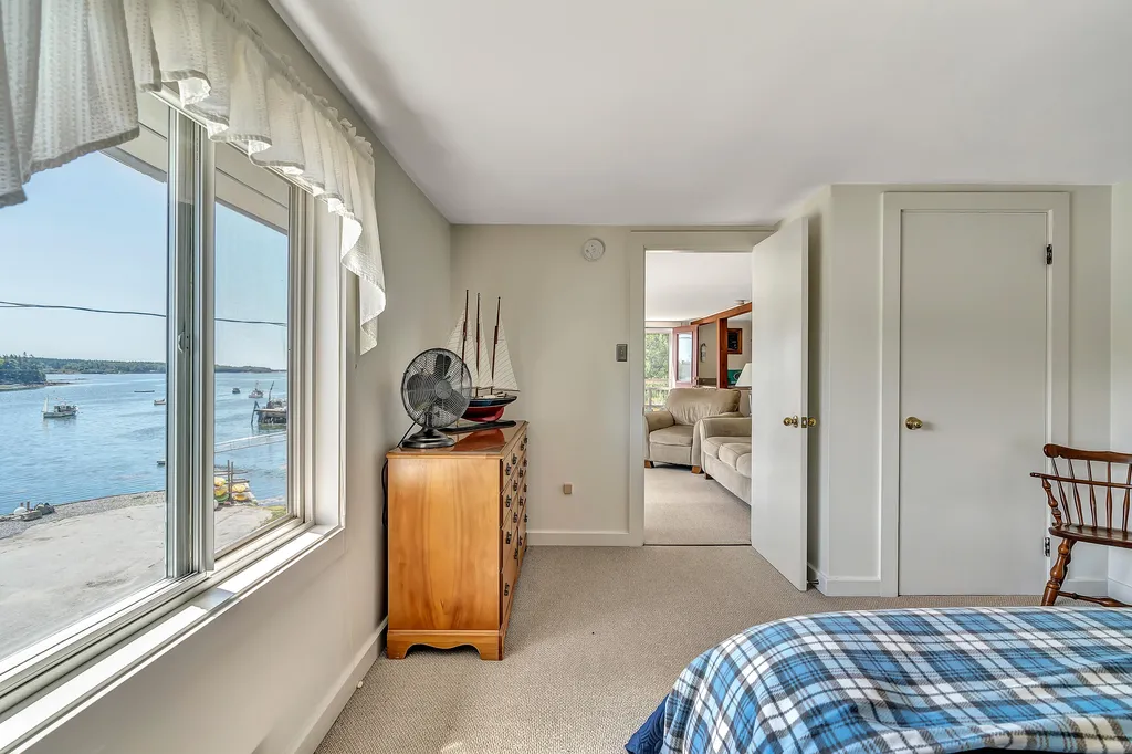 5 Lobster Lane Harpswell ME 04079
